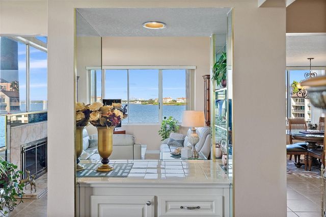 5279 ISLA KEY BOULEVARD S 417, St Petersburg, FL 33715