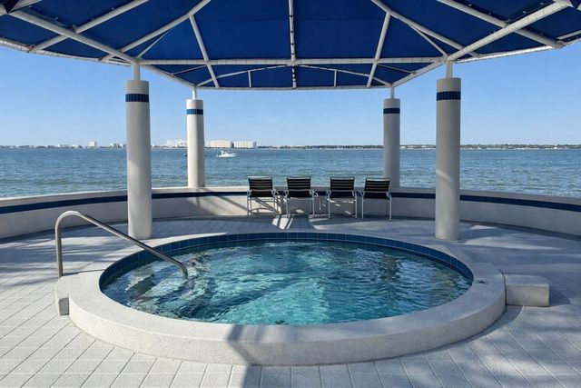 5279 ISLA KEY BOULEVARD S 417, St Petersburg, FL 33715