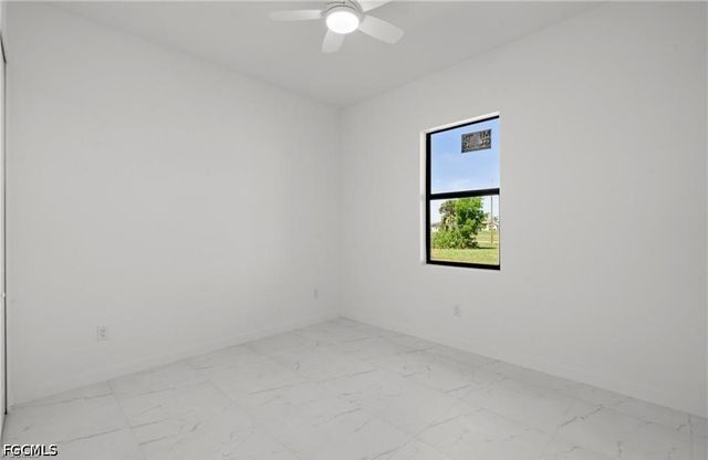 3927 NW 40th TER, Cape Coral, FL 33993