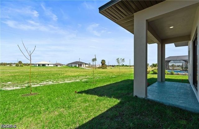 3927 NW 40th TER, Cape Coral, FL 33993