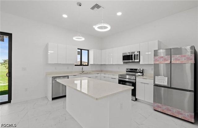 3927 NW 40th TER, Cape Coral, FL 33993