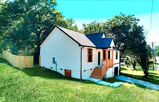 1111 W 7th Avenue, Gastonia, NC 28052