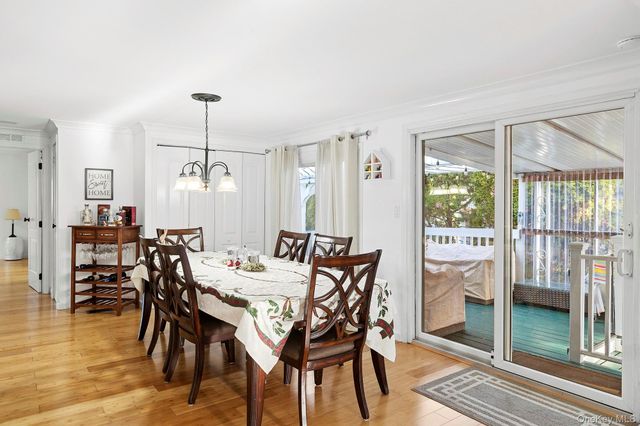 525 Riverleigh Avenue 45, Riverhead, NY 11901