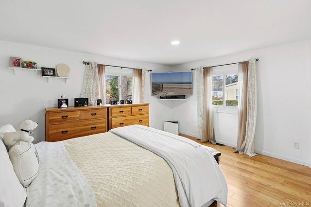 525 Riverleigh Avenue 45, Riverhead, NY 11901