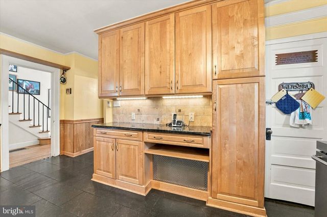 6500 N 6TH ST, Philadelphia, PA 19126