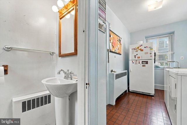 6500 N 6TH ST, Philadelphia, PA 19126