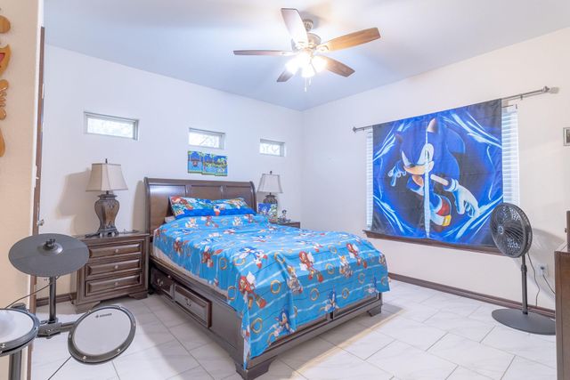 319 Lonesome Dove DR, Cedar Creek, TX 78612