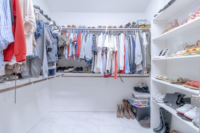 319 Lonesome Dove DR, Cedar Creek, TX 78612