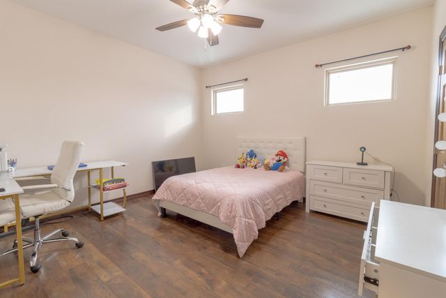 319 Lonesome Dove DR, Cedar Creek, TX 78612