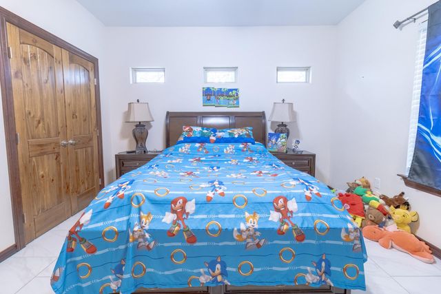 319 Lonesome Dove DR, Cedar Creek, TX 78612