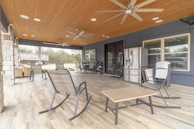 319 Lonesome Dove DR, Cedar Creek, TX 78612