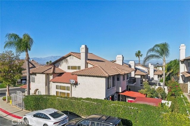 1591 San Fernando Dr, Corona, CA 92882