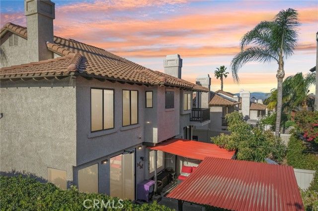 1591 San Fernando Dr, Corona, CA 92882