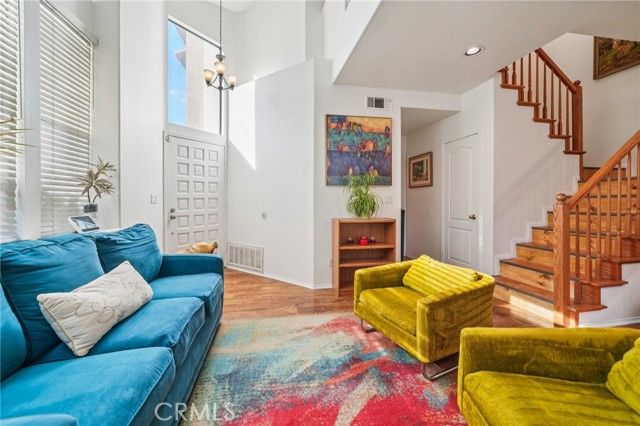 1591 San Fernando Dr, Corona, CA 92882