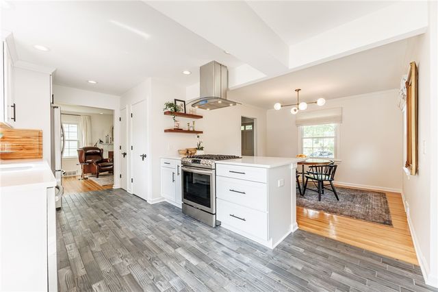 66 Hunters Lane, Brighton, NY 14618