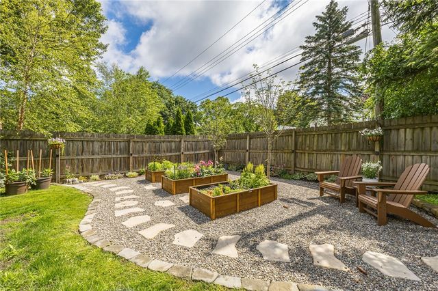 66 Hunters Lane, Brighton, NY 14618