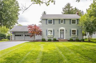 66 Hunters Lane, Brighton, NY 14618