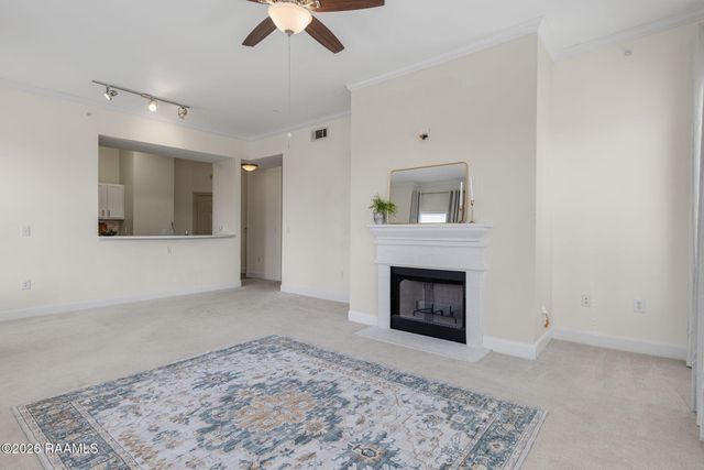 201 Settlers Trace Boulevard 4401, Lafayette, LA 70508