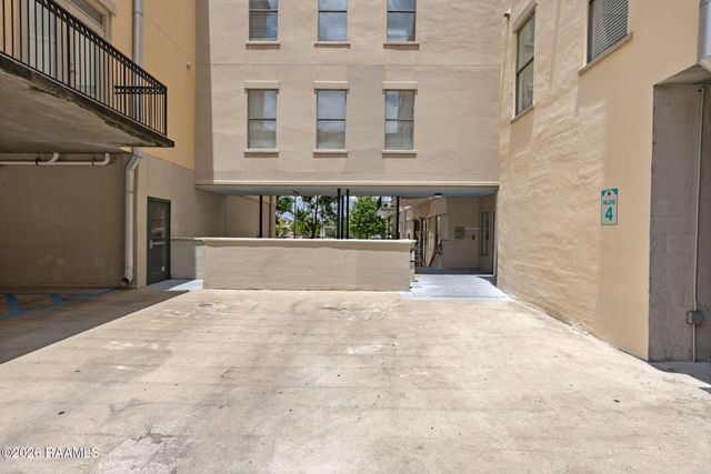 201 Settlers Trace Boulevard 4401, Lafayette, LA 70508