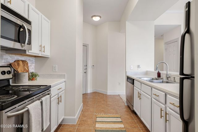 201 Settlers Trace Boulevard 4401, Lafayette, LA 70508