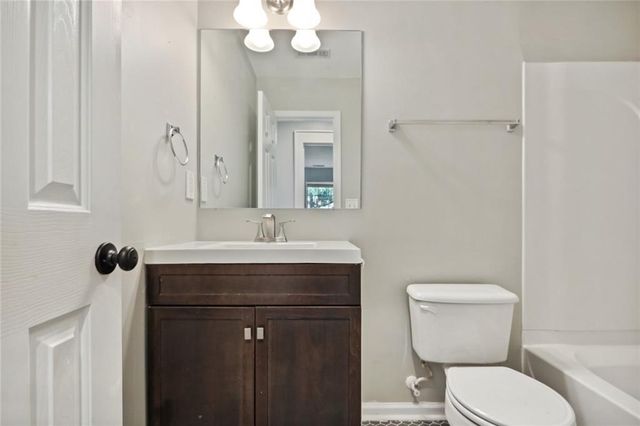 2389 Heritage Park Circle 15, Kennesaw, GA 30144