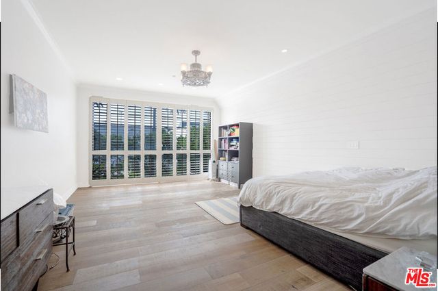125 N Gale Drive 205, Beverly Hills, CA 90211