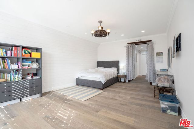 125 N Gale Drive 205, Beverly Hills, CA 90211