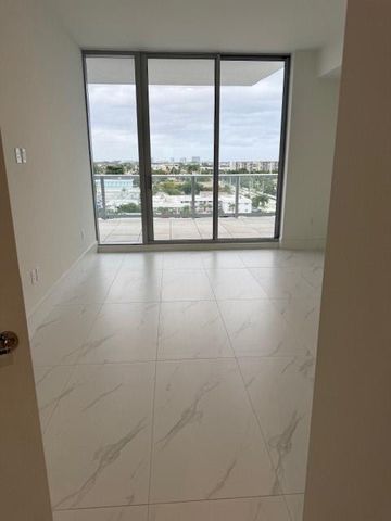 220 Lake Shore Drive 709, West Palm Beach, FL 33403