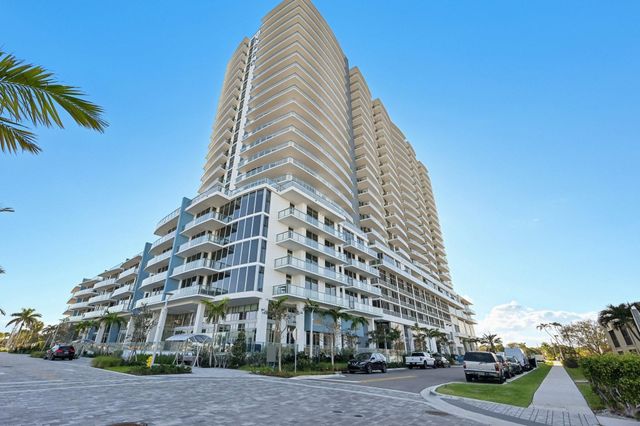 220 Lake Shore Drive 709, West Palm Beach, FL 33403