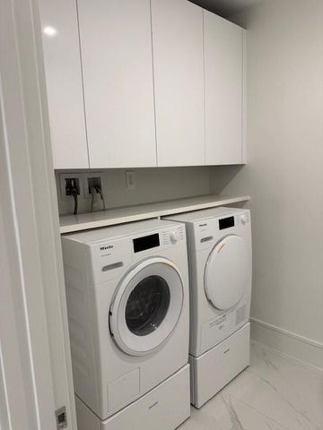 220 Lake Shore Drive 709, West Palm Beach, FL 33403