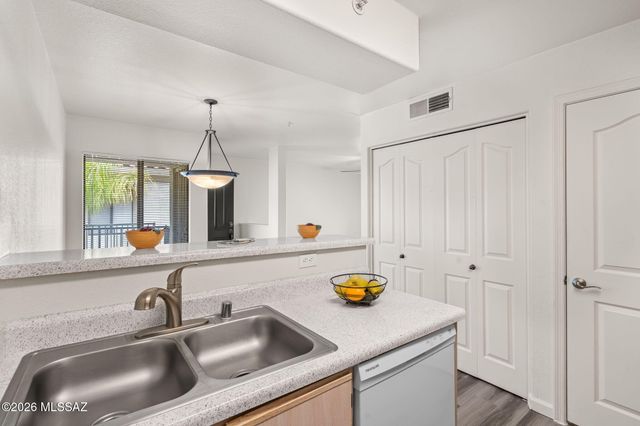 5751 N Kolb Rd Unit 19208, Tucson, AZ 85750