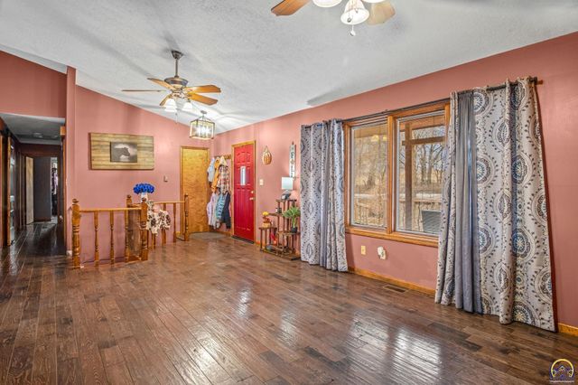 10010 Hwy K-16, Holton, KS 66436