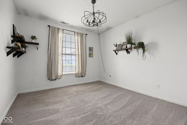 524 Genisis Drive, Whiteland, IN 46184