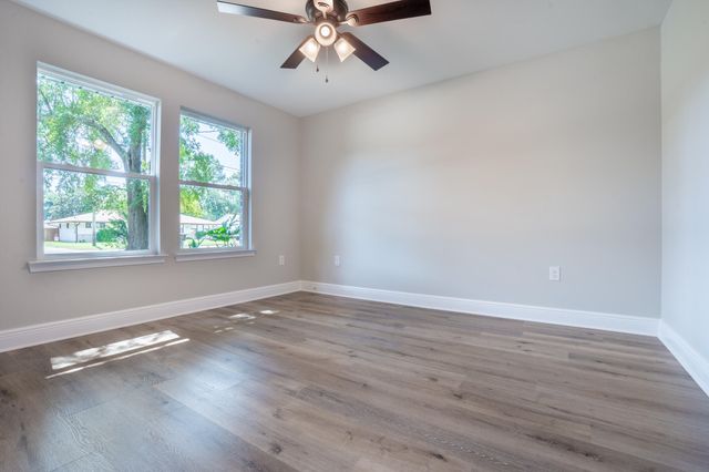 19 NW Highland Drive, Fort Walton Beach, FL 32548