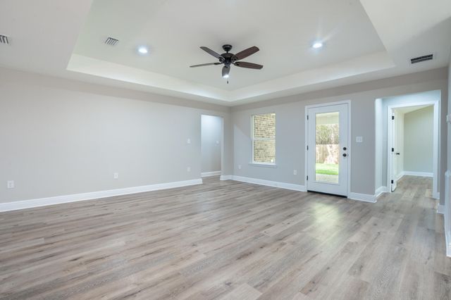 19 NW Highland Drive, Fort Walton Beach, FL 32548