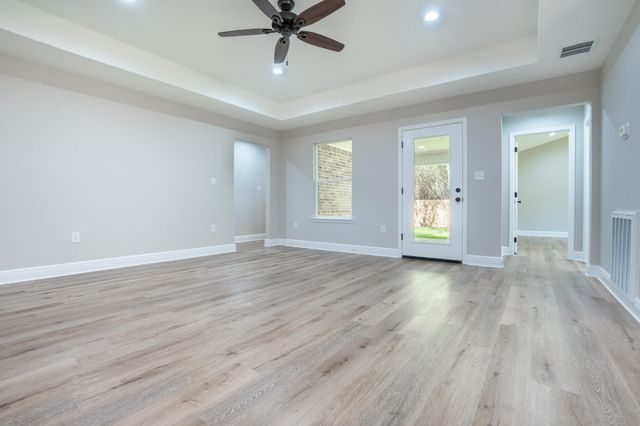 19 NW Highland Drive, Fort Walton Beach, FL 32548