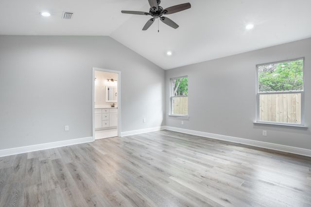 19 NW Highland Drive, Fort Walton Beach, FL 32548