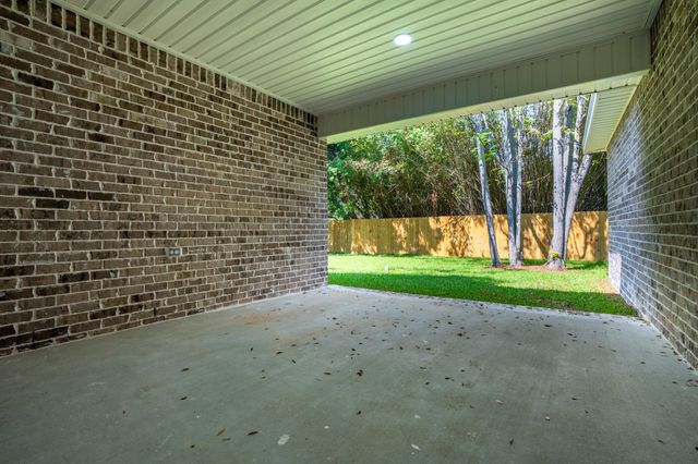 19 NW Highland Drive, Fort Walton Beach, FL 32548