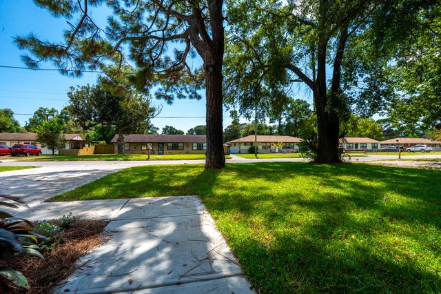 19 NW Highland Drive, Fort Walton Beach, FL 32548