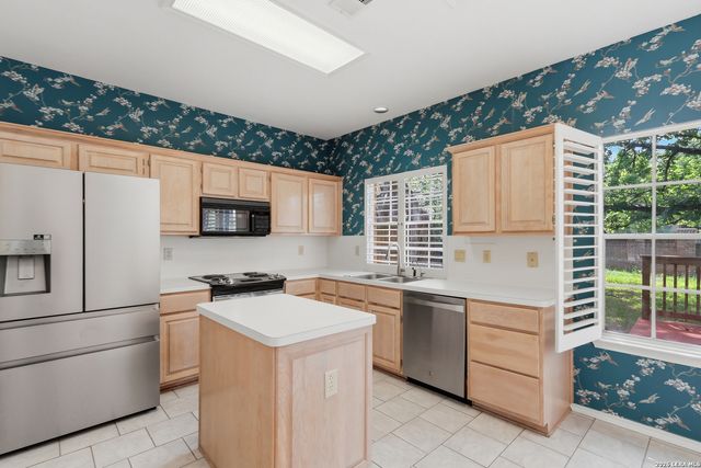 13719 MORNINGBLUFF DR, San Antonio, TX 78216