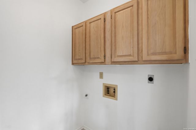 13719 MORNINGBLUFF DR, San Antonio, TX 78216