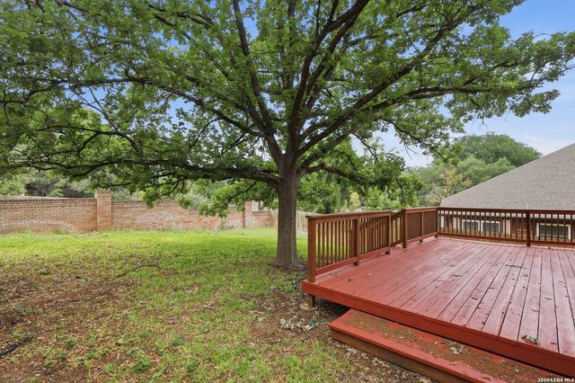 13719 MORNINGBLUFF DR, San Antonio, TX 78216