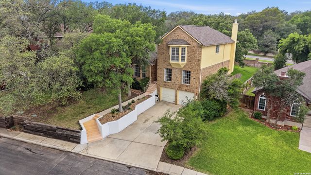 13719 MORNINGBLUFF DR, San Antonio, TX 78216