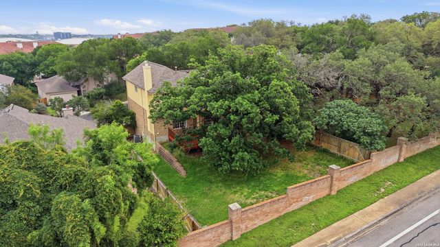 13719 MORNINGBLUFF DR, San Antonio, TX 78216