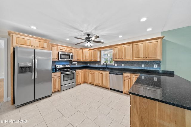 455 Carriage Drive, Crossville, TN 38555