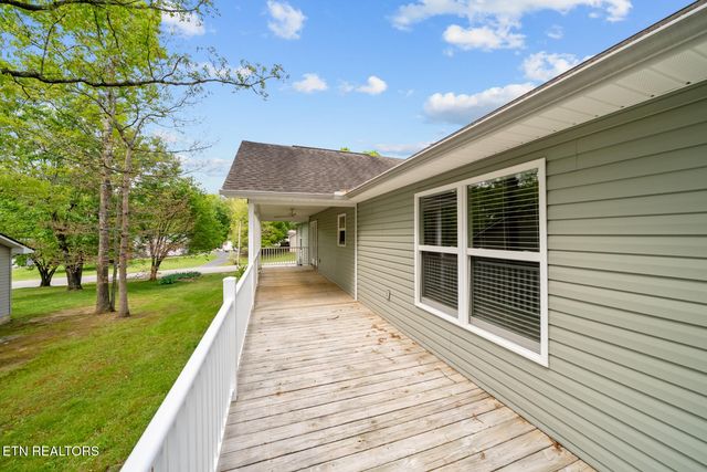 455 Carriage Drive, Crossville, TN 38555