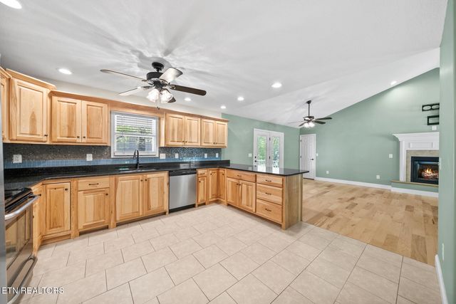 455 Carriage Drive, Crossville, TN 38555