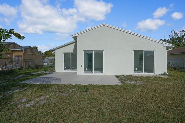 23417 Liberty Bell Terrace, Boca Raton, FL 33433