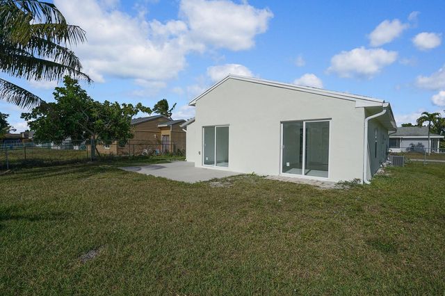 23417 Liberty Bell Terrace, Boca Raton, FL 33433