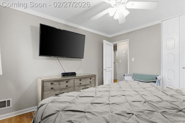 29750 W Chicago Street, Livonia, MI 48150